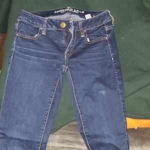American eagle Jean's size 2 super stretchy
